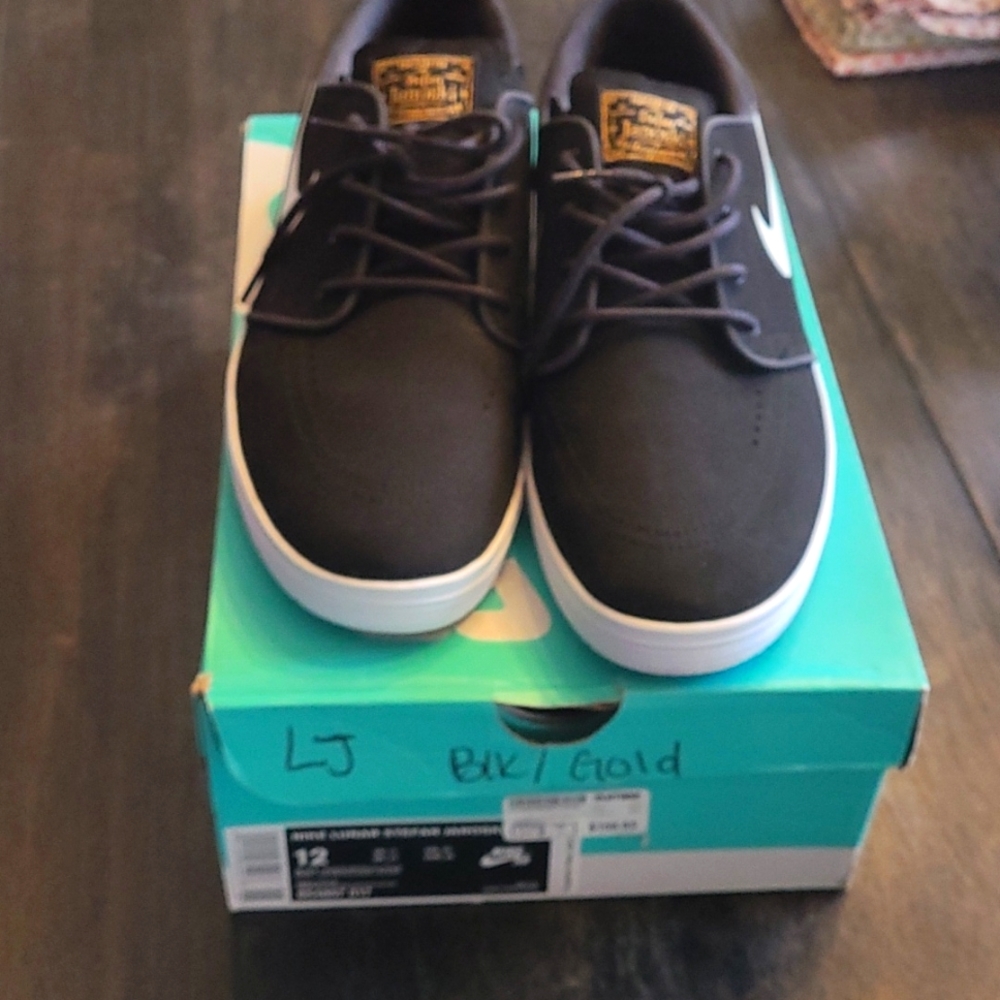 Mens janoski lunarlon 12 black gold